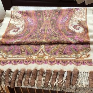 ANIMAL AND PAISLEY SCARF WITH RABBIT FRINGE